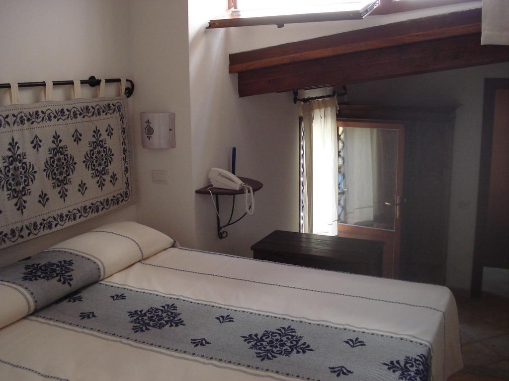 Guest House Il Giardino Segreto Cagliari Habitación foto