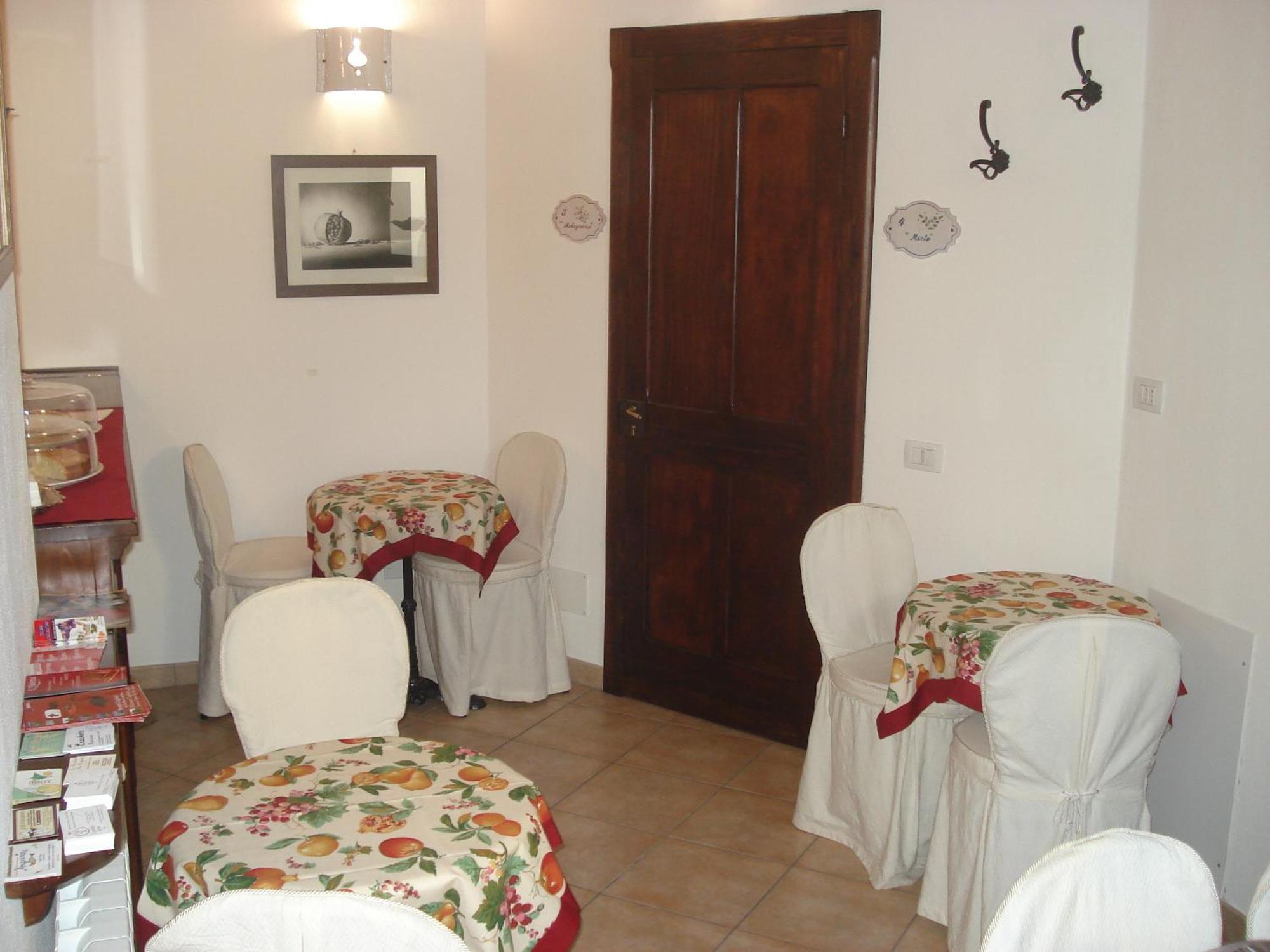 Guest House Il Giardino Segreto Cagliari Exterior foto